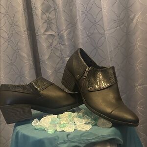 B.O.C. Elegant Black Embossed Leather Ankle Booties